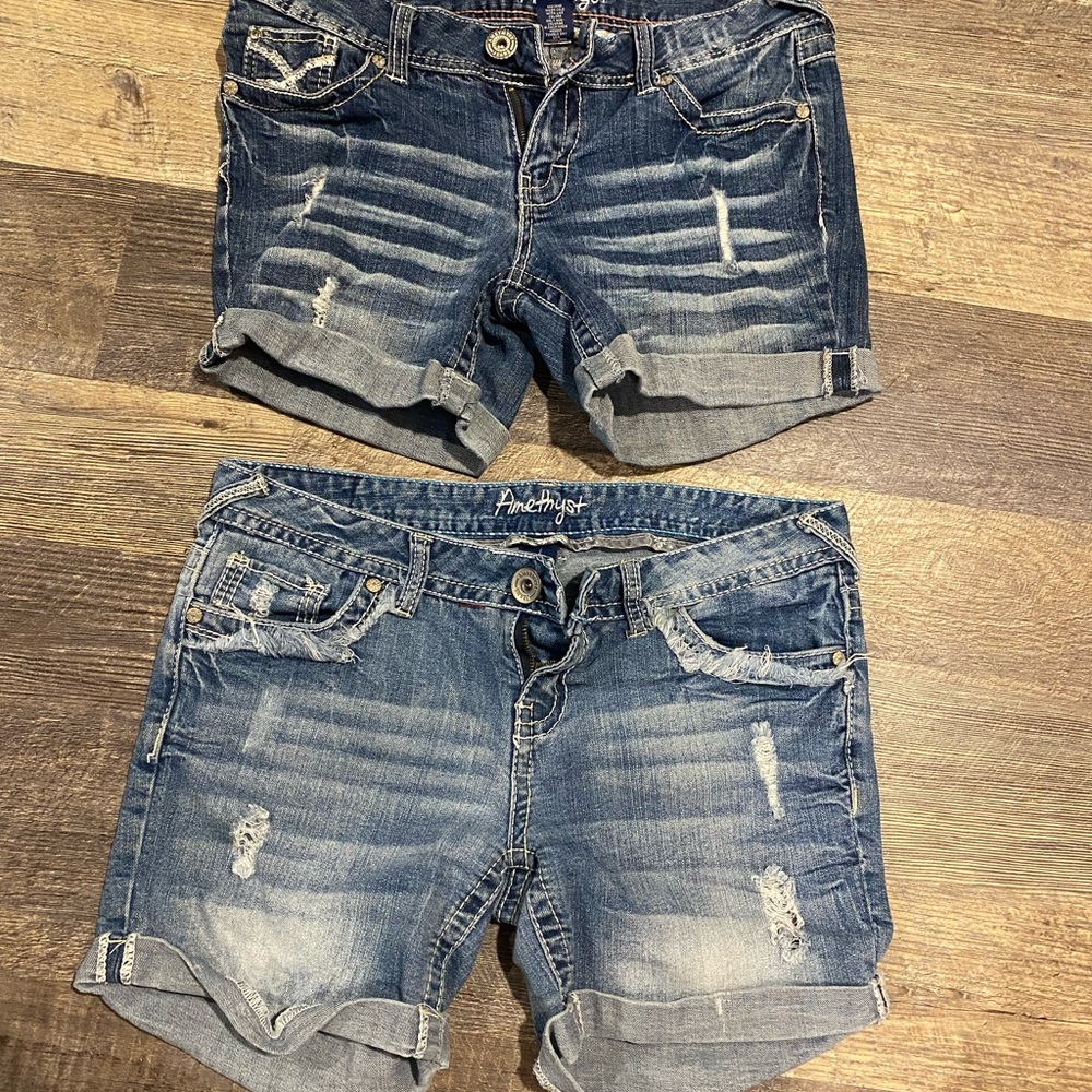 Amethyst jean shorts
